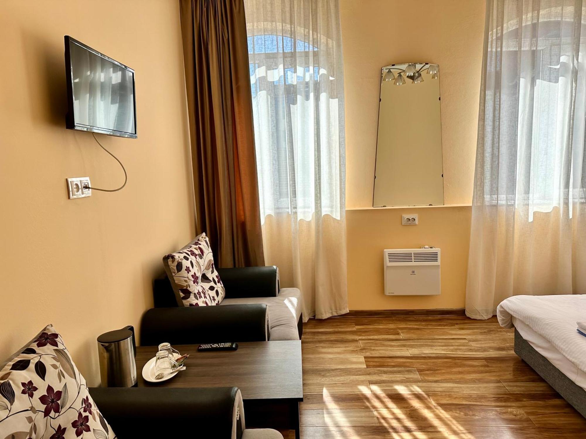 Old Clty Hotel Батумі Екстер'єр фото