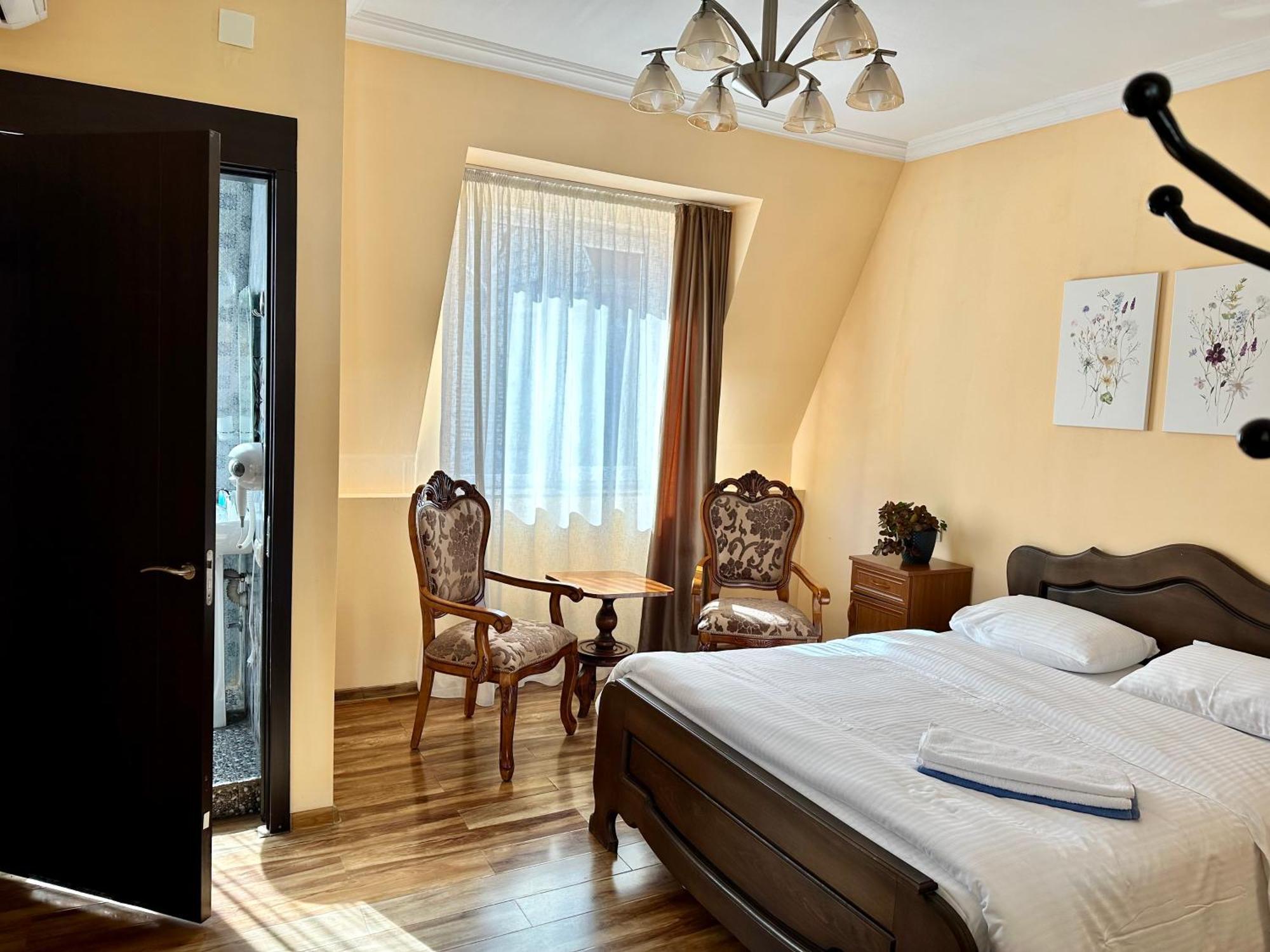 Old Clty Hotel Батумі Екстер'єр фото